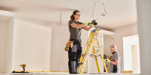 Best Local Electrician Companies  in Plainfield Village, CT