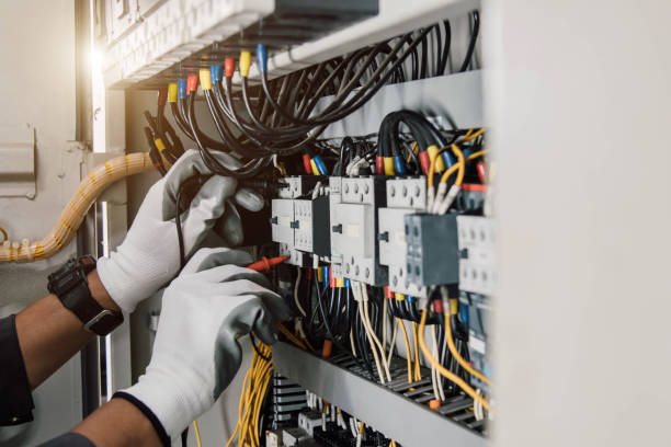 Best Licensed Electrician  in Plainfield Village, CT